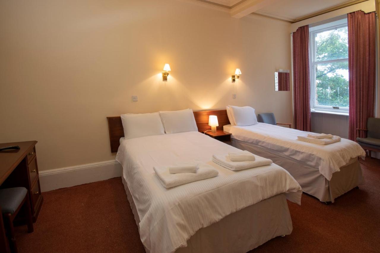 The By Paymán Club Stromness