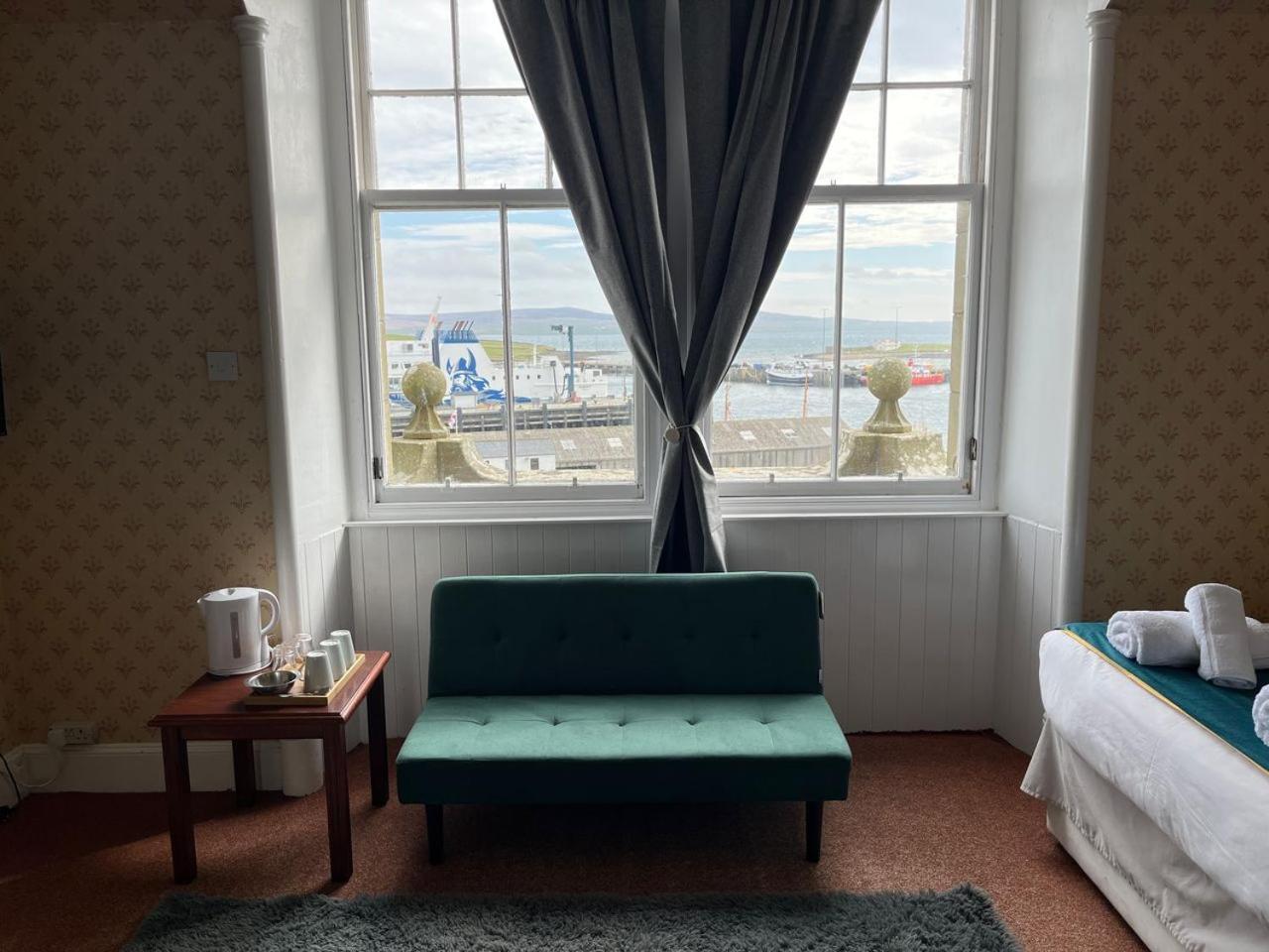 Hotel The