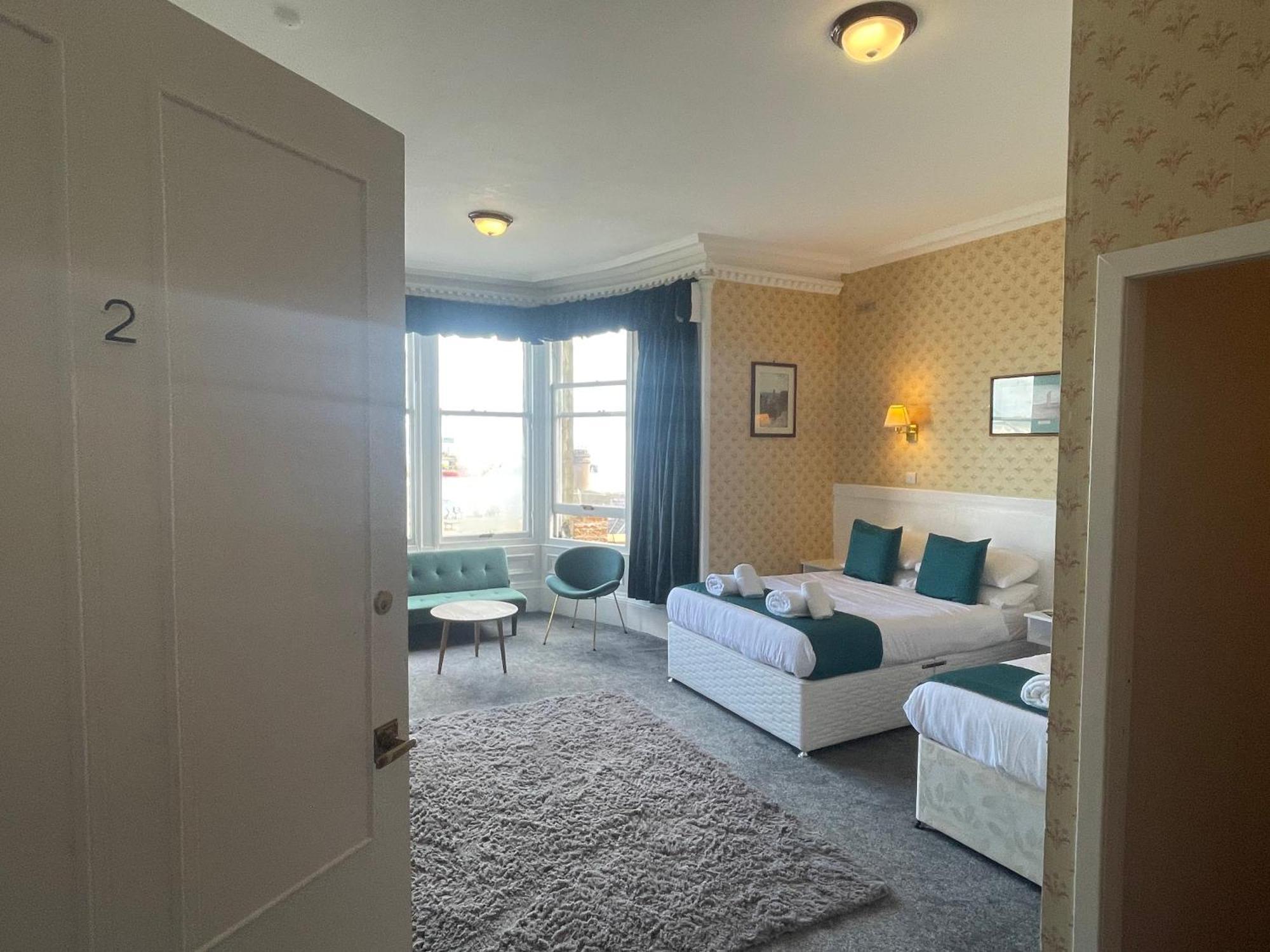 The Hotel 3*