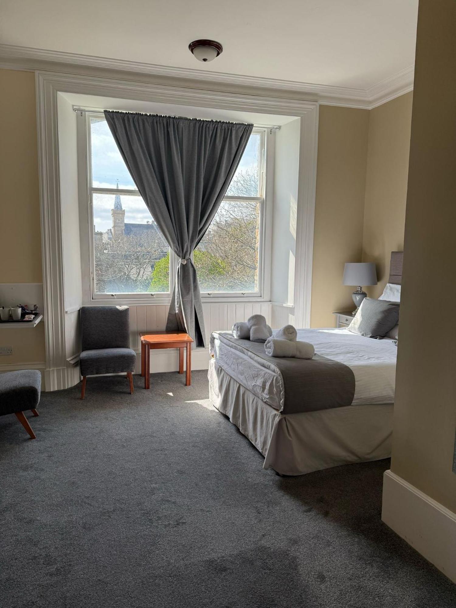 Hotel The